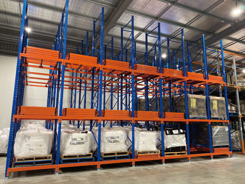 Push back pallet racks for warehouse