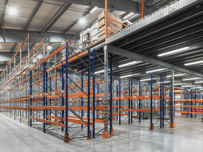 An image showing warehouse mezzanine floor system for reference